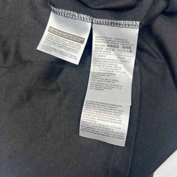 COPY - Levi's T-Shirt Mens Size Medium M V Style Logo Embroidered Short Sleeve … - Picture 6 of 6